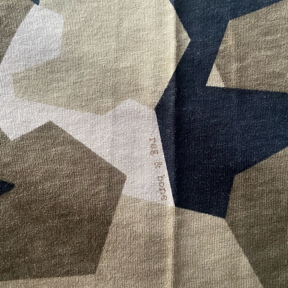 Rag & Bone Tiger Camo T-Shirt 2022 Authentic NYC Men Size M - Picture 8 of 9